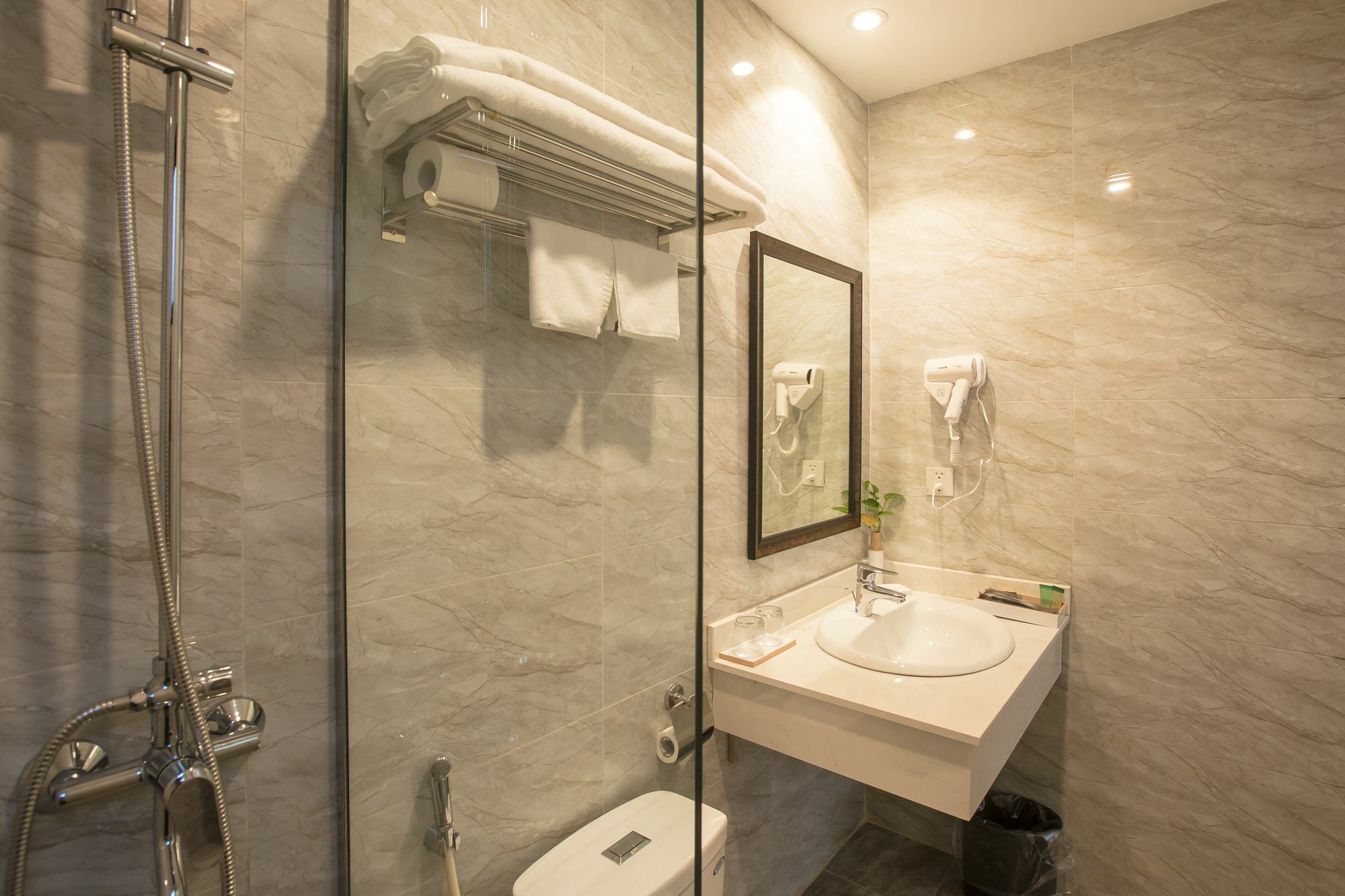 Dinh Elegant Hanoi Hotel Dış mekan fotoğraf